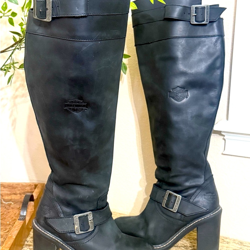 heavy leather Harley Davidson Black Knee high biker boots with Buckles